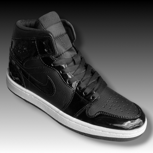 Tenis Nike Jordan Retro 1 High Negro/Blanco Suela Negra (Top Quality)